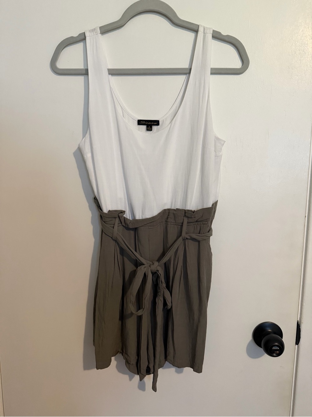 Shinestar White & Olive Green Sleeveless Romper with Tie Waist